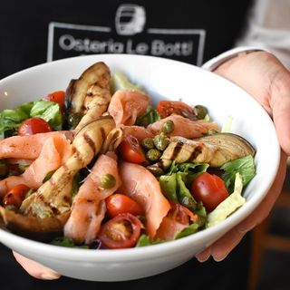 Insalata con salmone