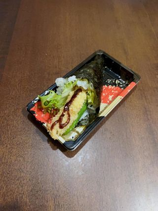 39. Temaki tempura gamberi