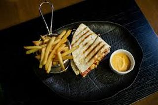 Quesadilla pui picanta