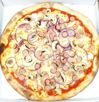 Pizza Con Embutido Veneciana (33 Cm.)