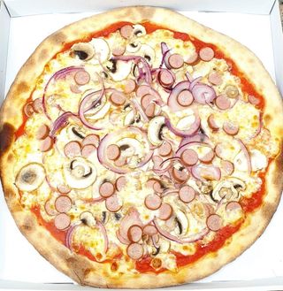 Pizza Con Embutido Veneciana (33 Cm.)