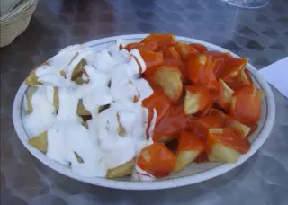Patatas Con Salsa