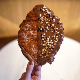 Flat Croissant Nocciola