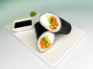 Суші Шаурма з Копченим Лососем (300г)