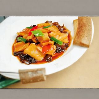 70 Kuhani tofu sa povrćem 650 gr