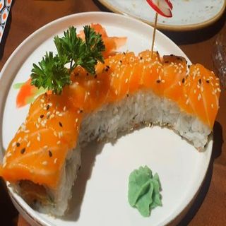 Uramaki salmón
