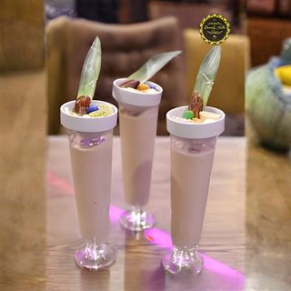 Datte, Banane, Fraise