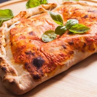 Calzone Pizzaiolo Individual