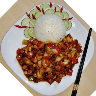 50 Piletina sa kikirikijem i rižom 650 gr