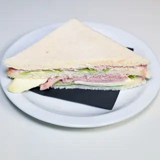 tramezzino con prosciutto