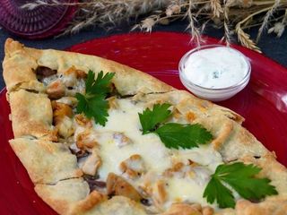 Піде з куркою та грибами