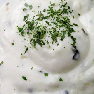 Salsa de Yogurt casera con ajo molido (40 gr.)