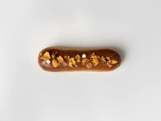 Еклер Солона Карамель (65g)