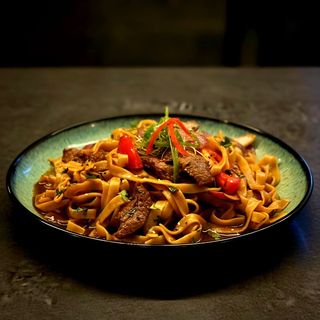 Tallarin Saltado De Carne