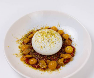 Burrata Con Pimiento