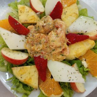 Salada de Camarão