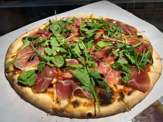 Pizza Prosciutto crudo&rucola medie 30 cm