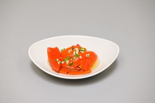 Salată de ardei copți