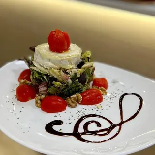 Insalata De Queso De Cabra