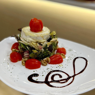 Insalata De Queso De Cabra