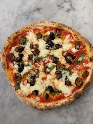 Margherita con melanzane