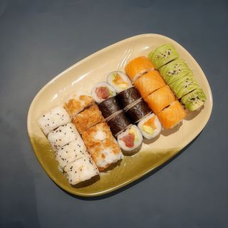 Plato 12 (24 Piezas)