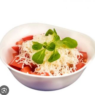 Salata rosii cu telemea