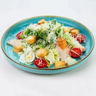 Салат Цезарь с курицей 