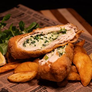 Șnițel umplut cu cremă de brânză și spanac