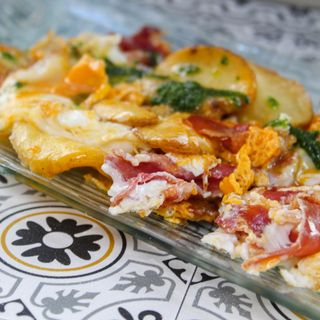 Ración De Huevos Estrellados Con Jamón