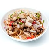 Лапша яєчна з куркою (300г)