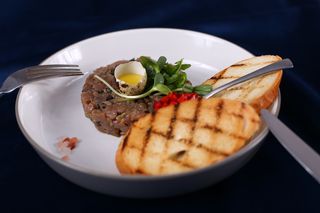 Тартар з телятини (140/50г)