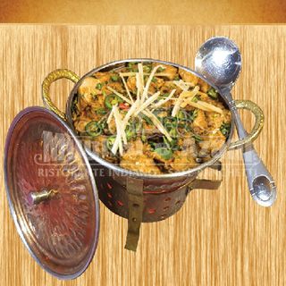 Chicken karahi chfe's speciality 1 kg
