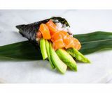 Temaki de salmón y aguacate