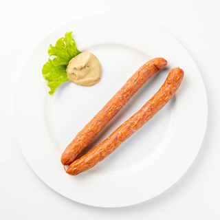 Pikant kuhana kobasica