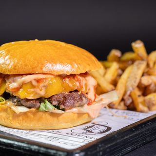 CLASSIC SMASHED BURGER