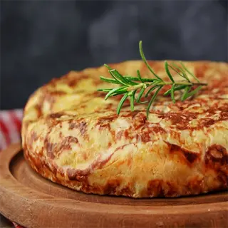 Tortilla de patatas con chorizo para 4-5 pax