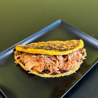 Cachapa De Pollo