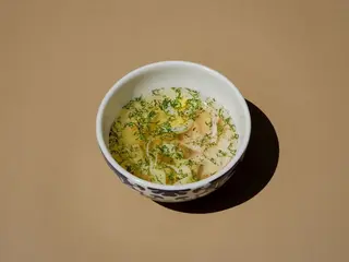Бульйон з локшиною, куркою та яйцем (350g)
