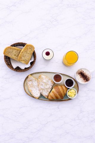 Petit Déjeuner Parisien