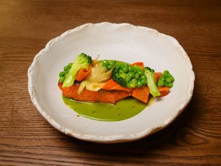 Витримана форель з овочами (390г)