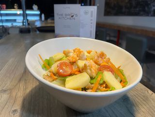 Ensalada The Bros Con Langostinos