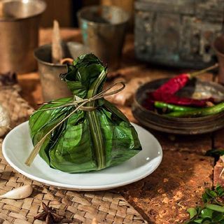 VILLAGE STYLE KIZHI CHICKEN PAROTTA 
