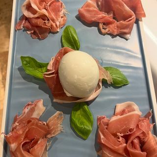 BUFALA E CRUDO 