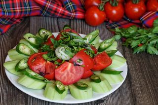 კიტრი-პომიდვრის სალათი