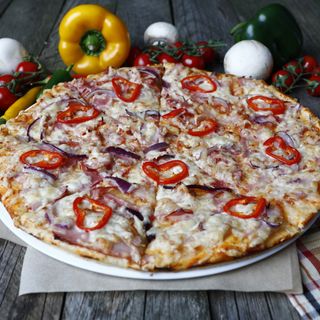 Pizza Traditionala mare Ø 32cm