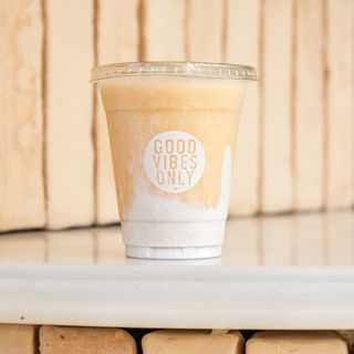 Rachel Peaches Smoothie