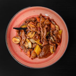 ternera con salsa picante