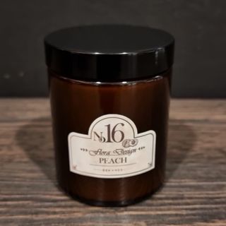 No.16 Piersica - Lumanare parfumata naturala handmade 150g, 10 zile