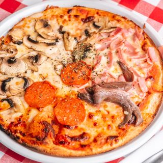 21. Pizza 4 Stagioni